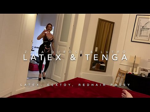 ❤️ Usisi otholwa enekhanda elibomvu egqoke imvunulo ye-latex ebhejwa usingamzali Izocansi ku-porn zu.thebestfetishsites.ru ❌